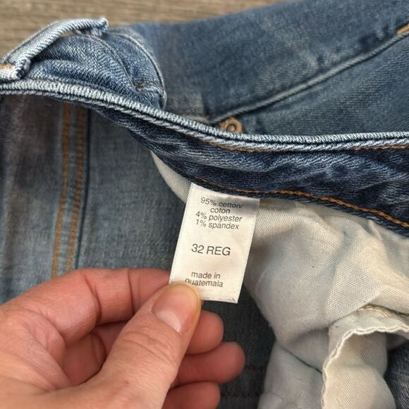 Maurice’s Distressed Knee Button Fly Denim - Picture 5 of 10